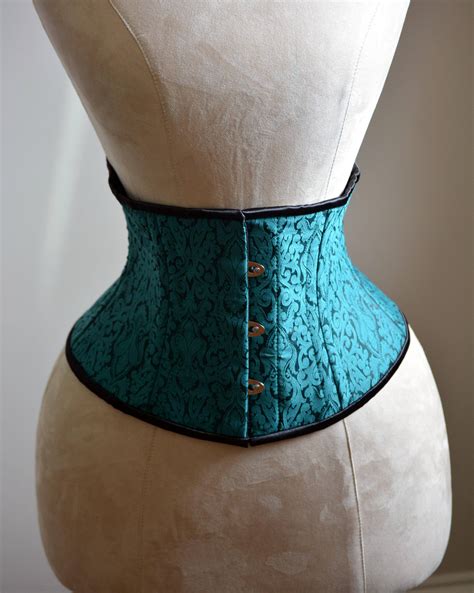 corset waspie